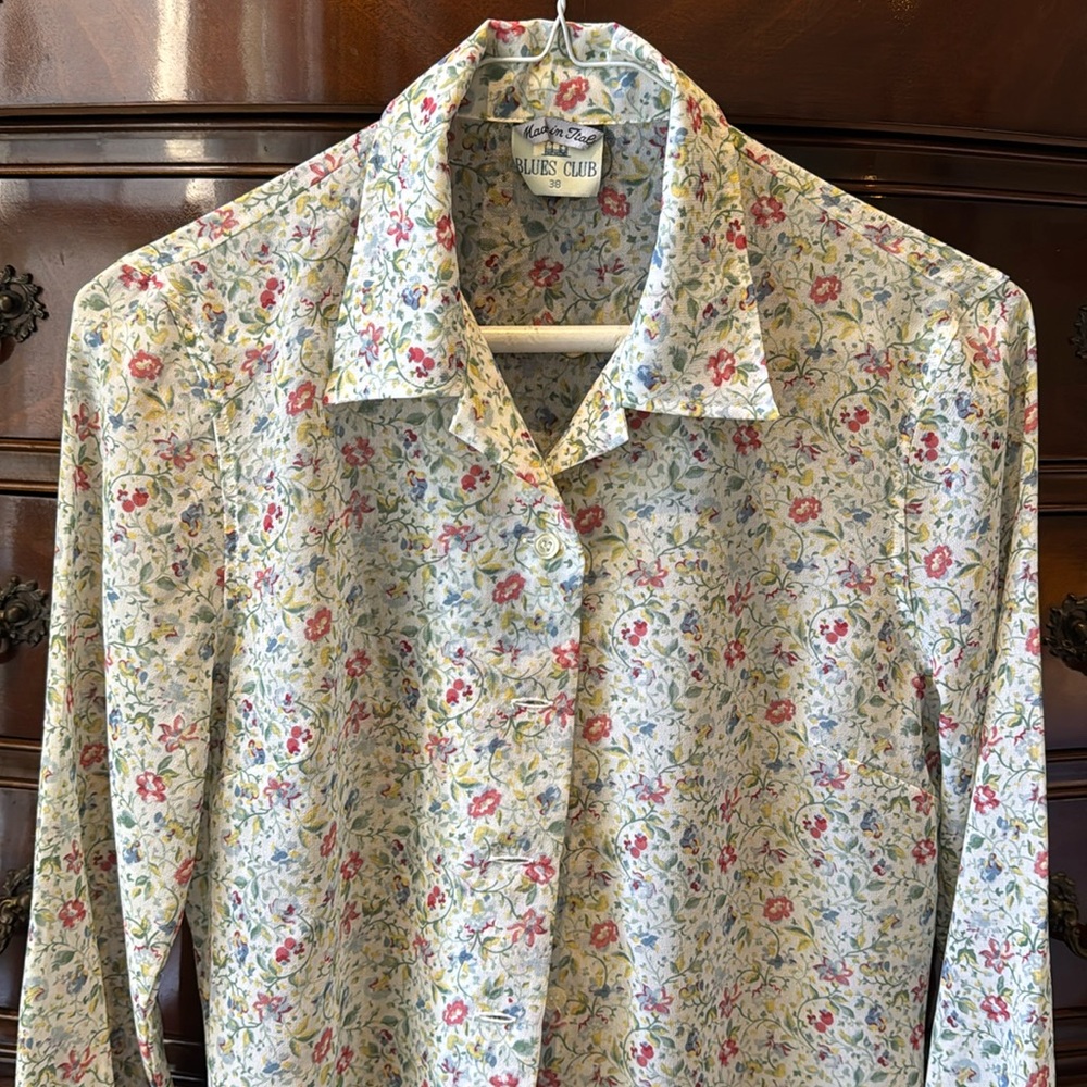 Blues Club made in Italy blouse. Size US4